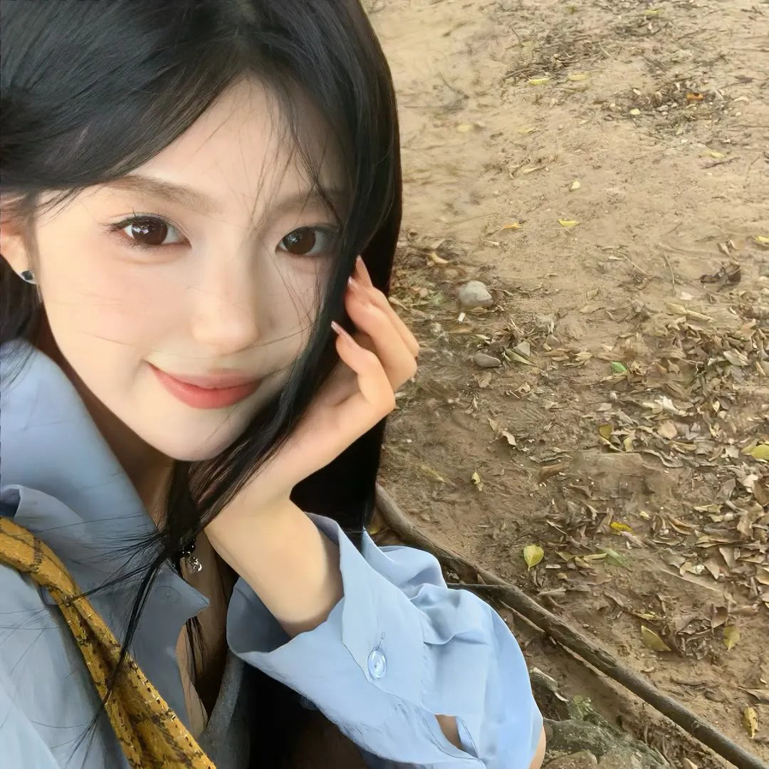 小姐姐去哪儿 海报